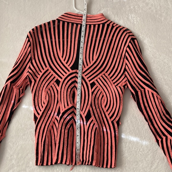 Alexandra Rosati zip front shirt, 10 black and salmon pink - Picture 6 of 8